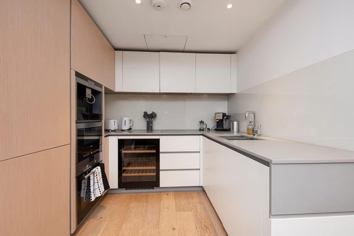 Stylish 2 Bed Close To Battersea Power Station * Londres